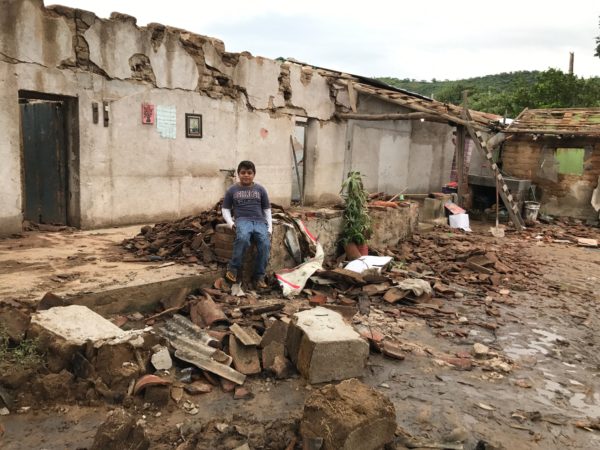 Chiapas ha vivido en su historia un sinnúmero de desastres naturales en forma de sismos, huracanes o inundaciones, calamidades que en los últimos años se han acrecentado debido al crecimiento de la población y, por lo tanto, el incremento de construcciones efectuadas, muchas de ellas, sin planificación urbanística o legislación dedicada a normar las características de las mismas.