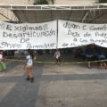 Indígenas desplazados de Chalchihuitán regresan a platón y agreden con piedras a alcaldesa de Chenalhó