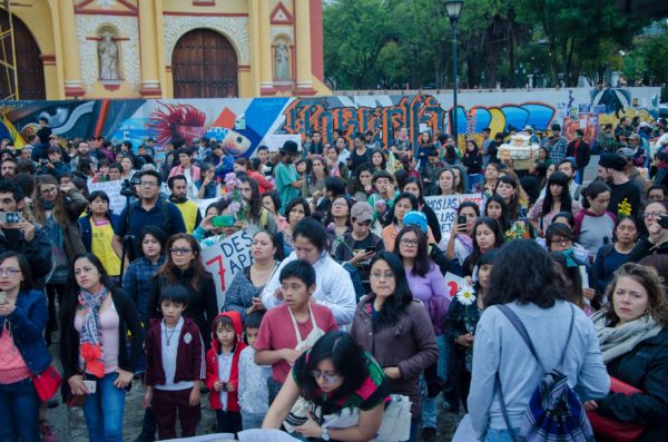 Escuchar las experiencias que tienen los grupos de radialistas, en las radios Mukulum que se ubica en Oxchuc y radio Jitontik en Abasolo, me hizo volver a las reflexiones que suelo hacer sobre las funciones sociales de los medios de comunicación.