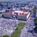 Unos 80 mil trabajadores al servicio del estado se manifestaron en la plaza central de la capital de Chiapas. Foto: Gustavo Caballero