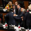 Senadores de Morena frenan rendición de cuentas de Manuel Velasco.

Foto: Reporte Indígo