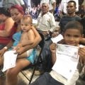 INM entrega las primeras visas humanitarias a integrantes de la nueva Caravana Migrante. 

Foto: Ángeles Mariscal