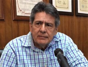 Carlos Morales, el reto de repetir en Tuxtla Carlos Morales Vázquez, Francisco Rojas Toledo y Willy Ochoa son los principales contendientes a la alcaldía de Tuxtla Gutiérrez en unos comicios que podrían ser muy cerrados, pero con altas probabilidades de que el primero retenga la capital.