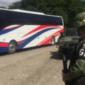 Amenazan e intimidan a activista en retén antimigratorio por fotografiar el operativo