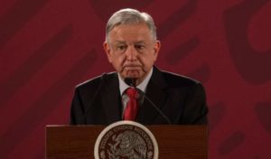 Escuché durante la mañana del pasado domingo, el Tercer Informe de Gobierno al Pueblo de México que ofreció el Presidente de la República, Andrés Manuel López Obrador. Por la tarde, nos enteramos que había un Primer Informe del Gobierno en funciones, mismo que se entregó por escrito al Congreso de la Unión de manos de la Secretaria de Gobernación, Olga Cordero, representando al Presidente de la República.