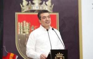 En medio de la batahola que ha sido el gobierno en el nivel nacional, es difícil que los gobernadores, presidentes municipales o diputados guarden la compostura. Esas reverberaciones irradian todas las esferas de la política nacional y arrastran a muchos al desfiguro. La muestra es Layda Sansores con un gobierno carnavalesco en Campeche.