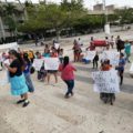 Protestas a las afueras del Ayuntamiento de Tuxtla Gutiérrez por trabajadoras sexuales. 