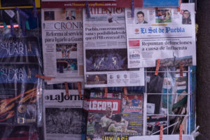 Aunque en Chiapas los portales informativos son más leídos que los periódicos la clase política sigue prefiriendo la información en papel.