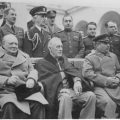 Conferencia de Yalta. Reunión entre Winston Churchill, Iósif Stalin y Franklin D. Roosevelt,