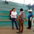 Tras golpearlo y acusarlo de la muerte de un paciente, indígenas “destierran” a médico