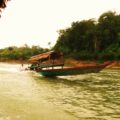 . Transporte en lancha por el Río Usumacinta, Frontera Corozal. Cortesía: Diana Ustral.