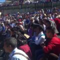 Pobladores en la asamblea a mano alzada. Foto: Cortesía.