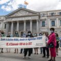 Concentración ante el Congreso de los Diputados de activistas de Territorio Doméstico para exigir que el Gobierno de España ratifique el Convenio de las Trabajadoras domésticas de la Organización Internacional del Trabajo (OIT). La protesta tuvo lugar en enero de 2020.