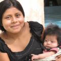 Las-ninas-madres-que-pueblan-las-zonas-rurales-de-Chiapas.-angeles-Mariscal-Chiapas-PARALELO-600x450