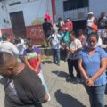 Migrantes se cosen los labios y entran en huelga de hambre