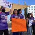 Madres de víctimas de feminicidio reclaman a Maru Campos incumplimiento con el servicio médico.
Foto: Rocío Gallegos