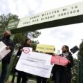 Familiares de personas desaparecidas protestan en la entrada del campo militar No 1. Foto María Fernanda Ruíz