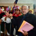 No hay rencores entre zapatistas y el ejército, nos estamos reconciliando: López Obrador desde Ocosingo.
Foto: Presidencia de la República