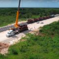Tren Maya refuerza instalación de vía con 13 nuevas máquinas especializadas de Polonia, Holanda y España. Cortesía: FONATUR