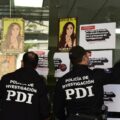 Con clausura simbólica piden a la Fiscalía de la CDMX agotar todas las líneas de investigación en el caso Narvarte.
Foto: María Ruiz
