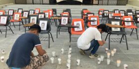 Normalistas y estudiantes de Chiapas no olvidan la desaparición de los 43.
Foto: Isaín Mandujano