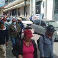 Marcha en Comitán para exigir a la CFE tarifas justas en el cobro de energía eléctrica.