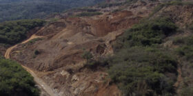 Vista aérea de una parte de la mina Peña Colorada. Foto: Pobladores de Ayotitlán.