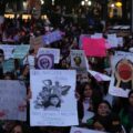 "Que nuestra furia abra caminos y nuestra tierra nos proteja". Marcha de Mujeres. Foto: Isabel Mateos