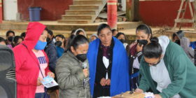 Mujeres indígenas de Chuchiltón, Larráinzar en Chiapas inician actividades en red para impulsar la igualdad de género y mejorar su salud financiera. Foto: PNUD/Fernando Atristain
