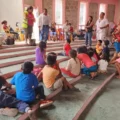 Familias desplazadas de El Caracol, Guerrero por grupo criminal piden el apoyo del gobierno
Fotografía: Centro de Derechos Humanos de las Víctimas Minerva Bello