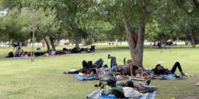 Migrantes instalan nuevo campamento en El Chamizal, Chihuahua
Foto: La Verdad