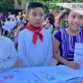 Niñas y niños realizan demostración didáctica por el rescate de cuatro lenguas indigenas en Oaxaca
Foto: Istmo Press