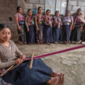 Mujeres bordadoras de Zinacantán. Foto: Moysés Zúñiga Santiago