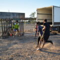 Fútbol con migrantes: un tiro al muro fronterizo
Foto: La Verdad