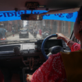 Esta taxista es el motor del cambio en las calles más ajetreadas de Nepal