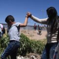 México y Estados Unidos limitan cruce de migrantes
Foto: Rey Jauregui 