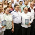 
-El presidente Juan Carlos Moreno Guillén presentó la obra de la autoría del fiscal Jorge Luis Llaven Abarca.