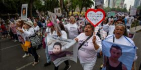 “Llegaremos a la verdad”: Miles de madres buscadoras marchan en CDMX
Foto: Zona Docs