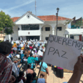 Seguridad humana: un nuevo paradigma para las elecciones extraordinarias en Pantelhó (2025) en un proceso de pacificación con justicia y dignidad Población de Pantelhó se manifiesta.